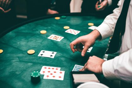 Comme jouer au casino en direct au Live Casino à Belle Isle en Terre?